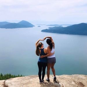 Meet your Posher, Ava